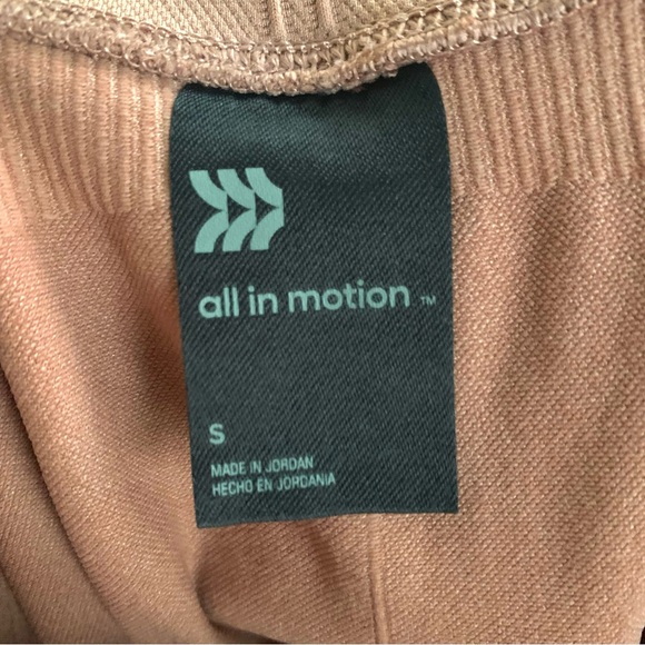 2 for $20🌟 all in motion Leggings - Picture 4 of 5